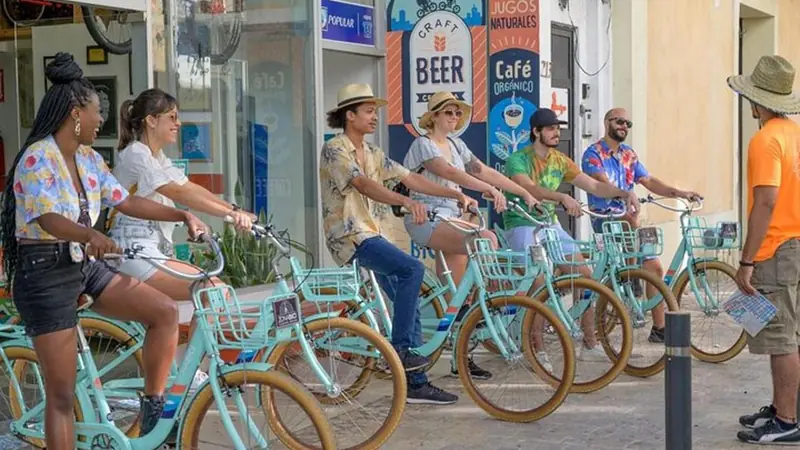 Bike ride around the Colonial Zone, 2 hours
